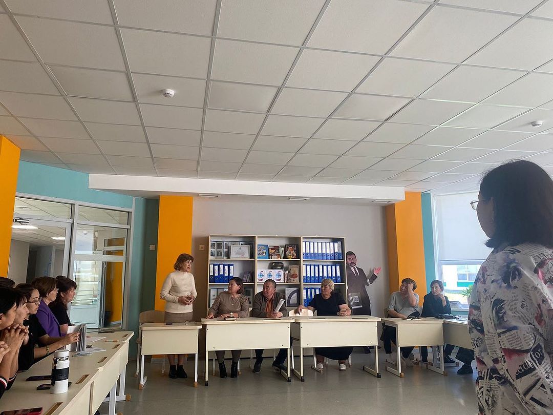 Мектебімізде әдістемелік бірлестік отырыстары өтті.
