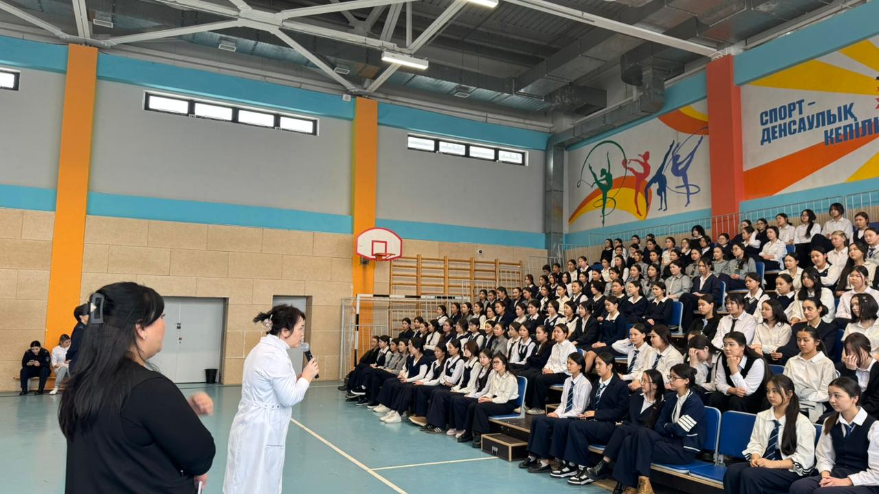 мектебімізде жылдық тәрбие жоспарына сәйкес және жасөспірімдер арасындағы құқықтық, психологиялық және репродуктивті денсаулықтың алдын алу жұмыстарын күшейту мақсатында жыныстық жетілу тақырыбында ДТІЖО,  гинеколог маман, мектеп психологтары
